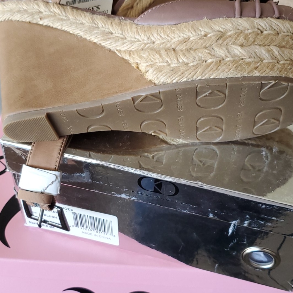 Shoes - Picture 5 of 5